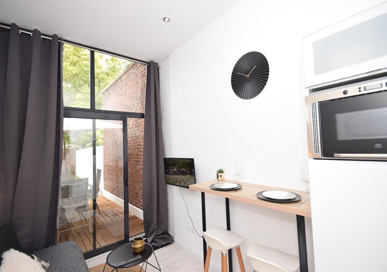 Hyper Centre Valenciennes - Wifi - Terrasse - Tramway - Lerelaisdodile2 Apartment Bagian luar foto