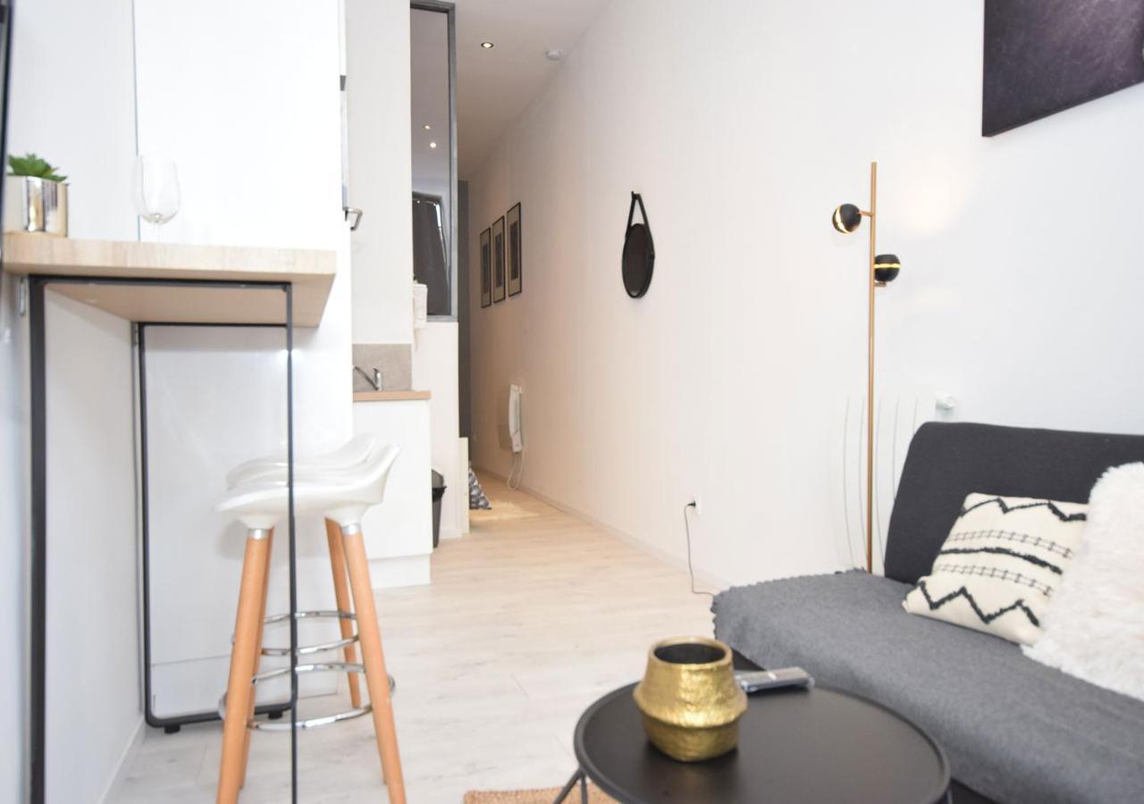 Hyper Centre Valenciennes - Wifi - Terrasse - Tramway - Lerelaisdodile2 Apartment Bagian luar foto